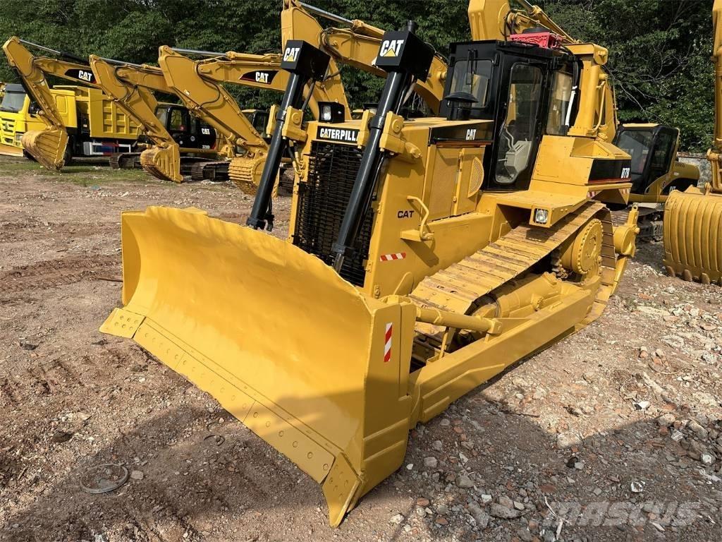 CAT D 7 R Buldooserid