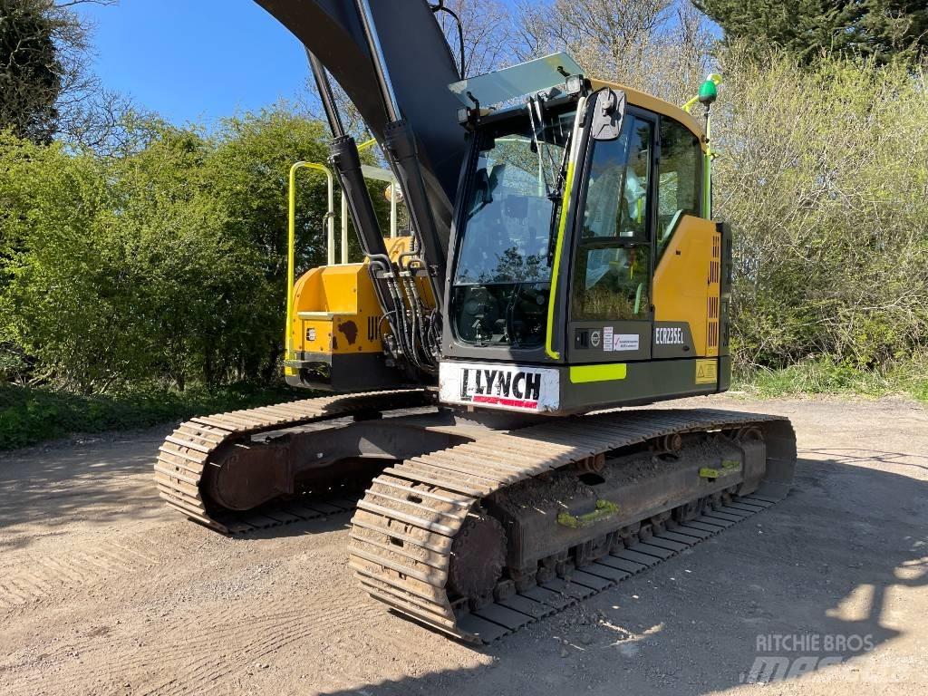 Volvo ECR 235 Roomikekskavaatorid