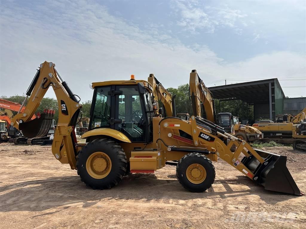 CAT 420 F2 Ekskavaatorlaadurid