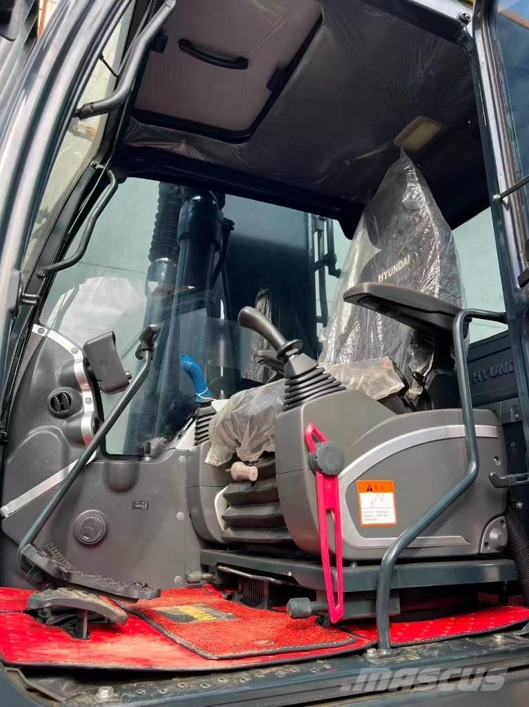 Hyundai R220LC-9S Väikeekskavaatorid 7t-12t