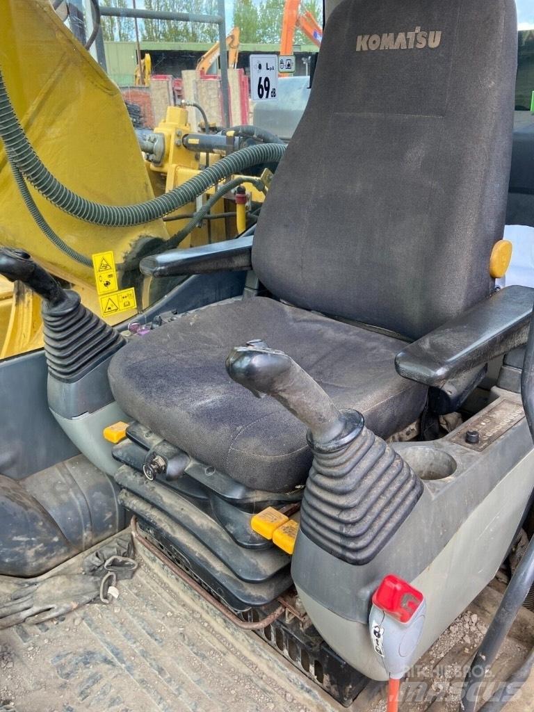 Komatsu PC 210 LC Roomikekskavaatorid