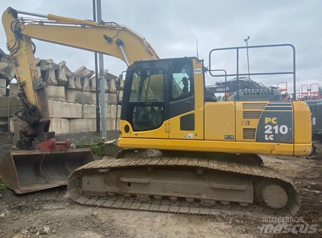 Komatsu PC 210 LC Roomikekskavaatorid