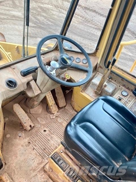 CAT 950 B Rataslaadurid