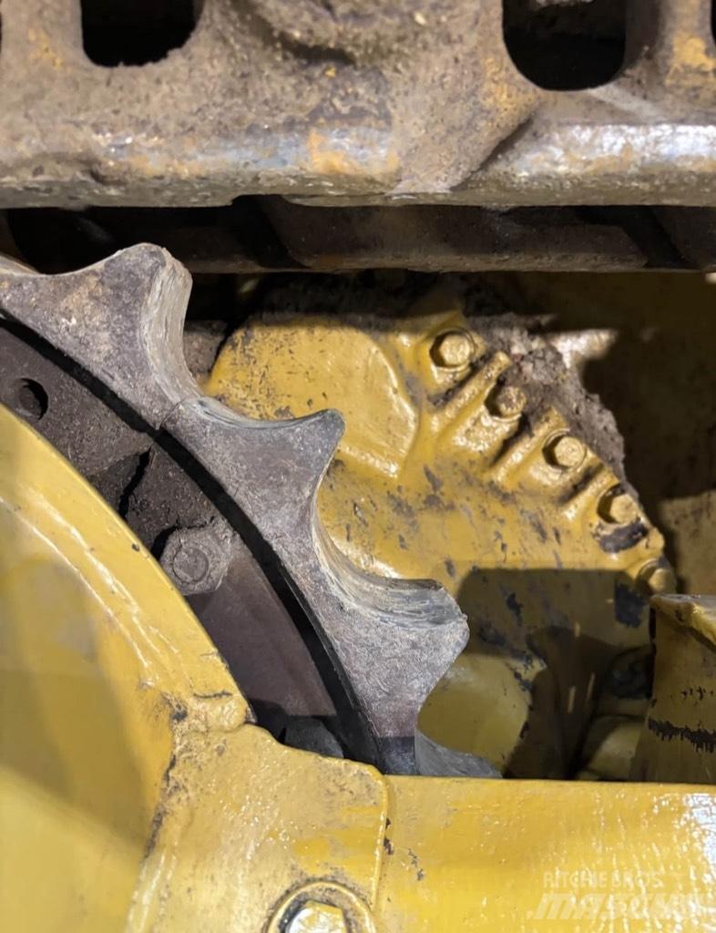 CAT D 7 G Buldooserid