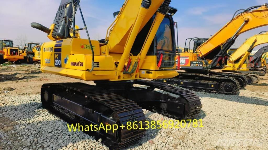 Komatsu PC 200-8 Väikeekskavaatorid 7t-12t