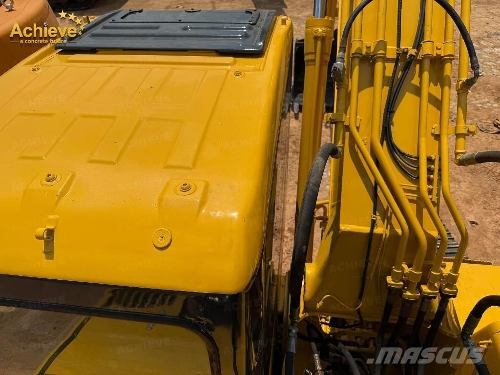 Komatsu PC 220 Roomikekskavaatorid