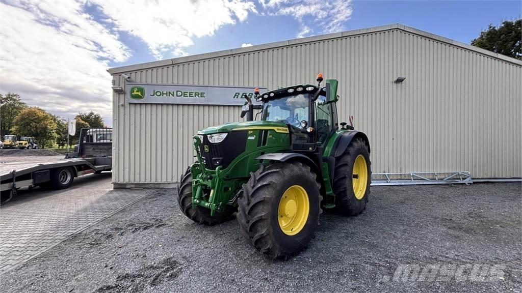John Deere 6R215 Traktorid