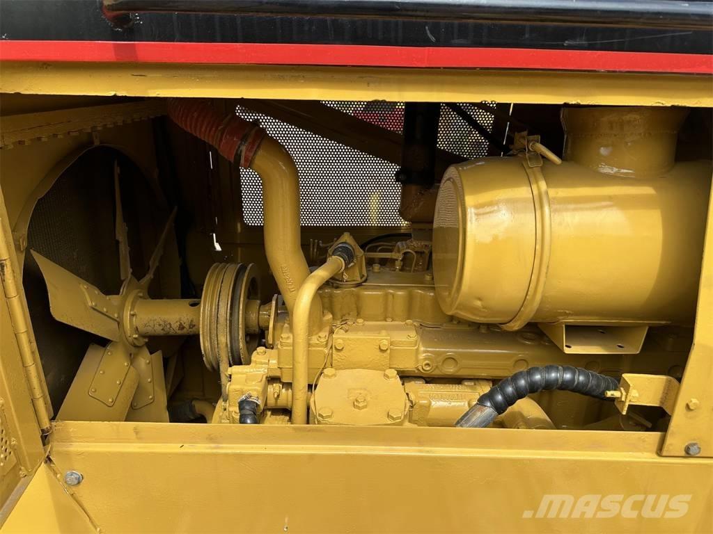CAT D 6 G Buldooserid