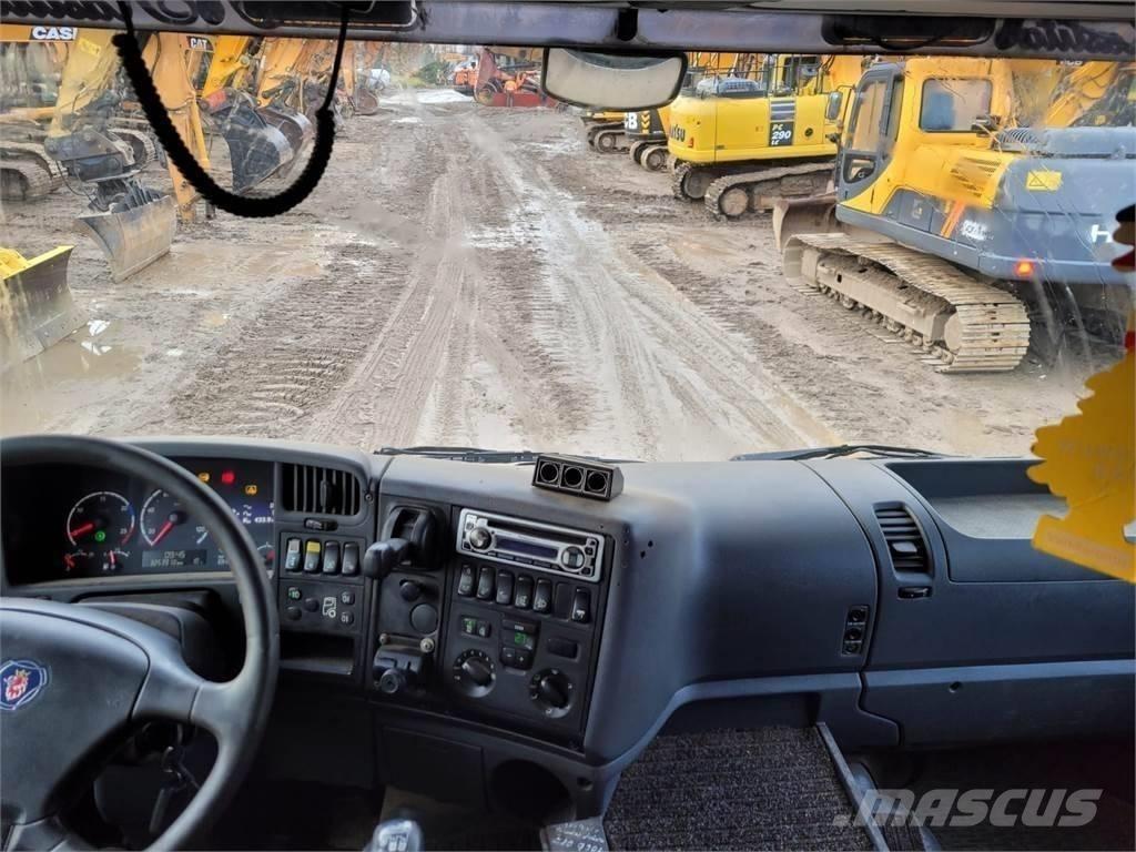 Scania R420 8x4 Vahetuskastiga tõstukautod