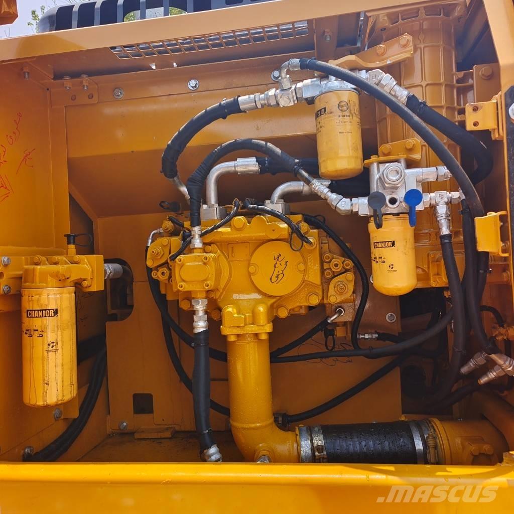 CAT 324 D L Roomikekskavaatorid
