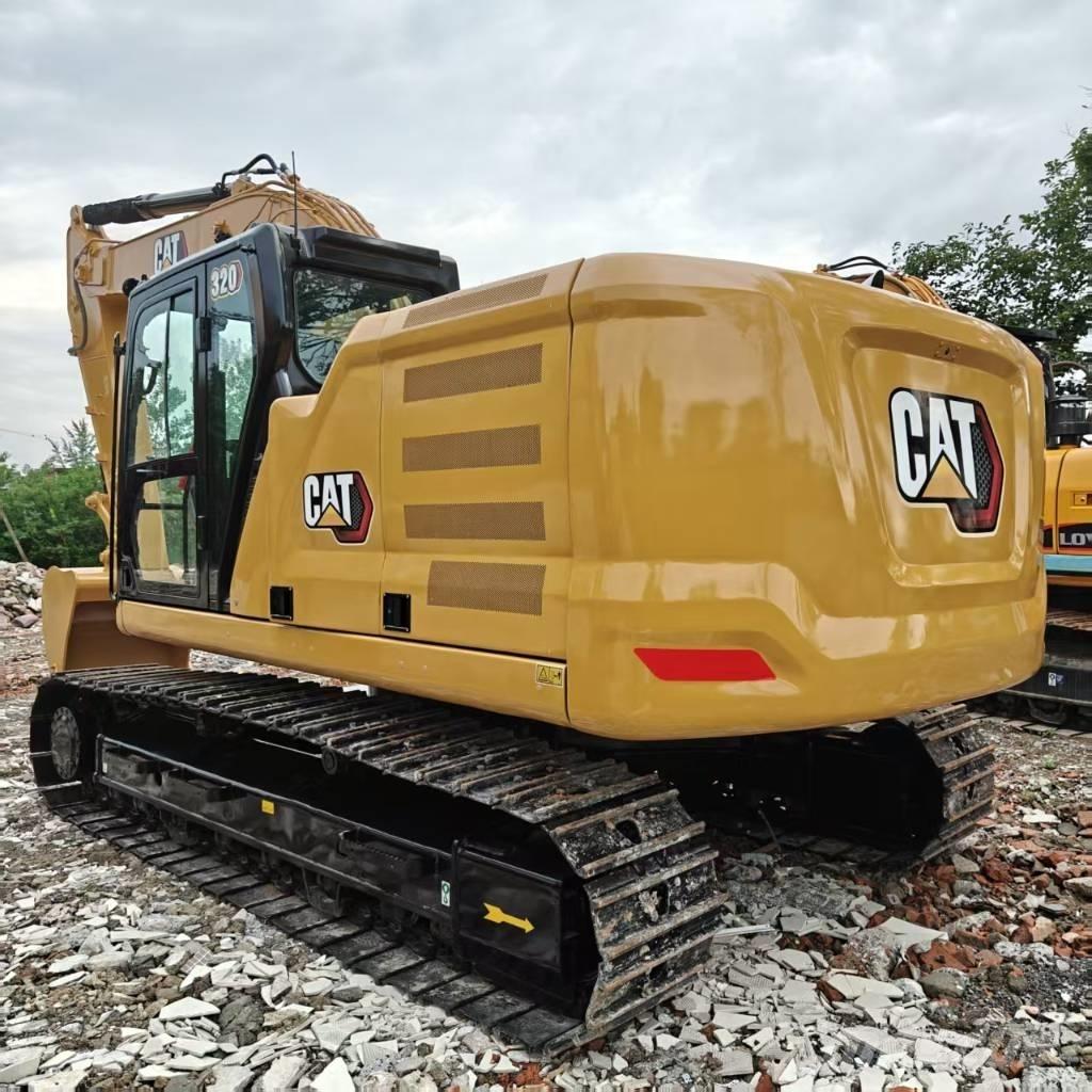 CAT 320 Roomikekskavaatorid