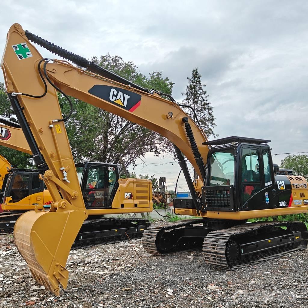CAT 320 D L Roomikekskavaatorid