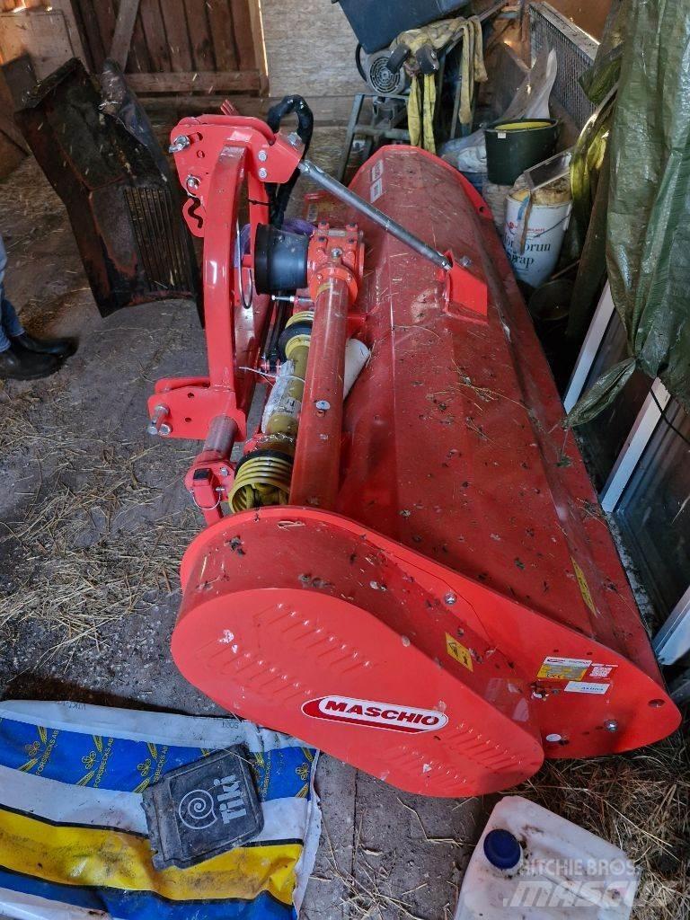 Maschio NY l250 Karjamaade niidukid / pealselõikurid
