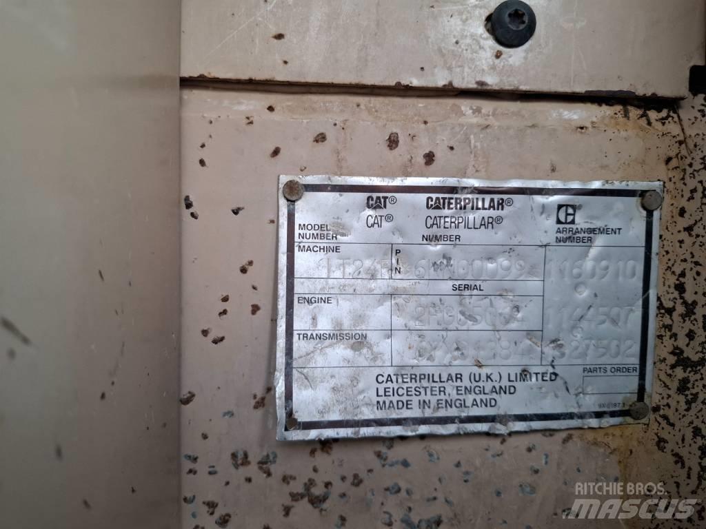CAT IT 24 F Rataslaadurid