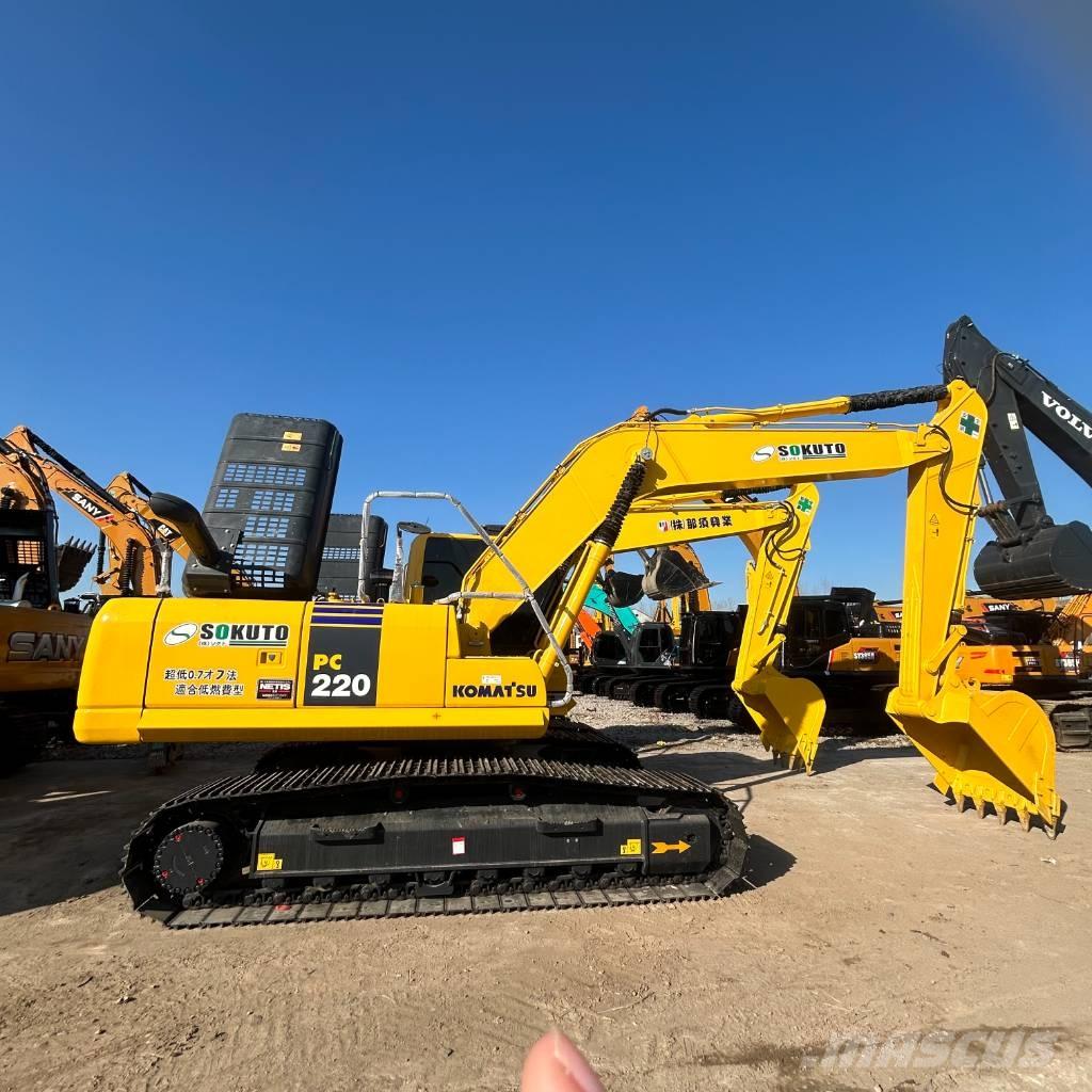 Komatsu PC 220 Roomikekskavaatorid