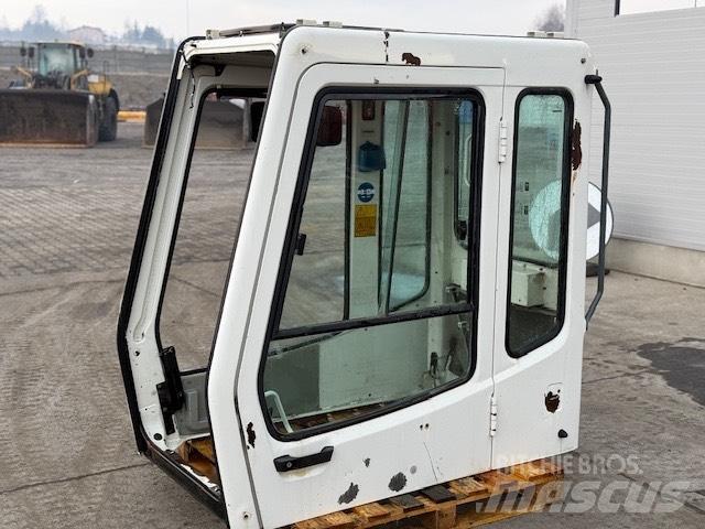 Liebherr R 944 B CAB Kabiinid