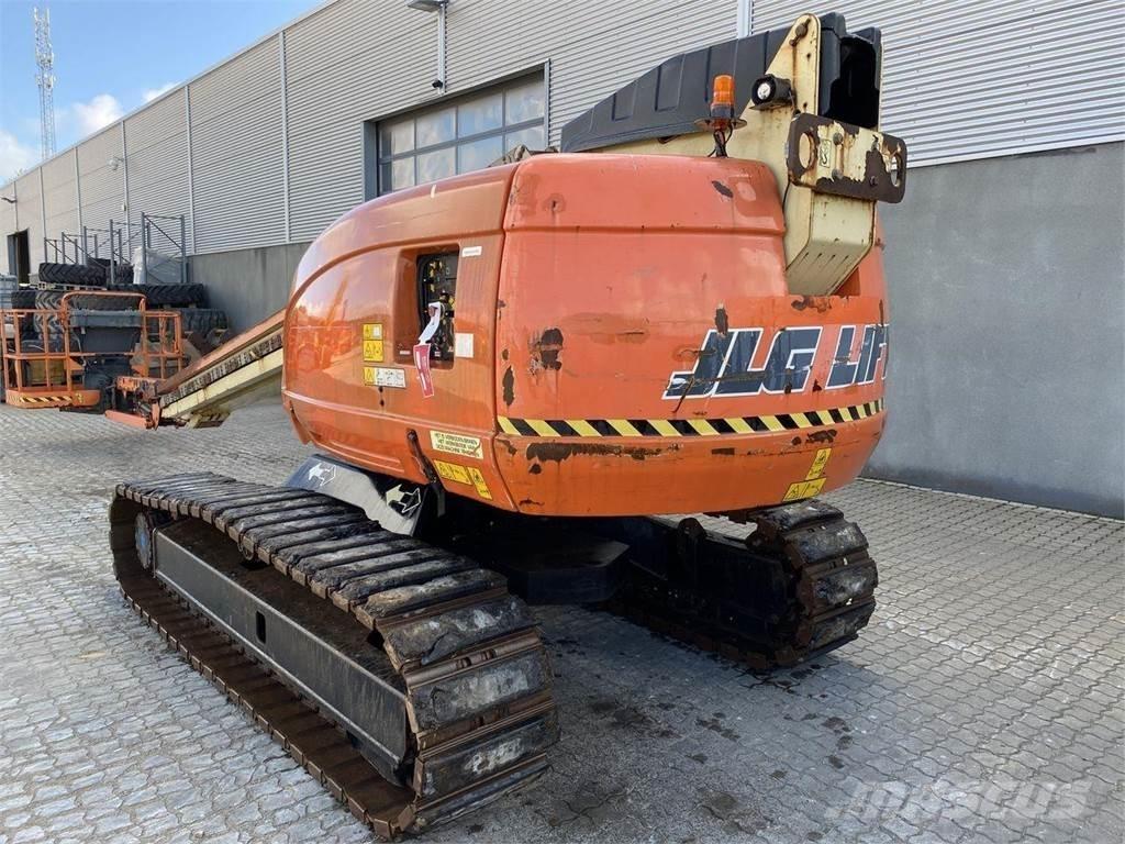 JLG 660SJC Iseliikuvad poomtõstukid