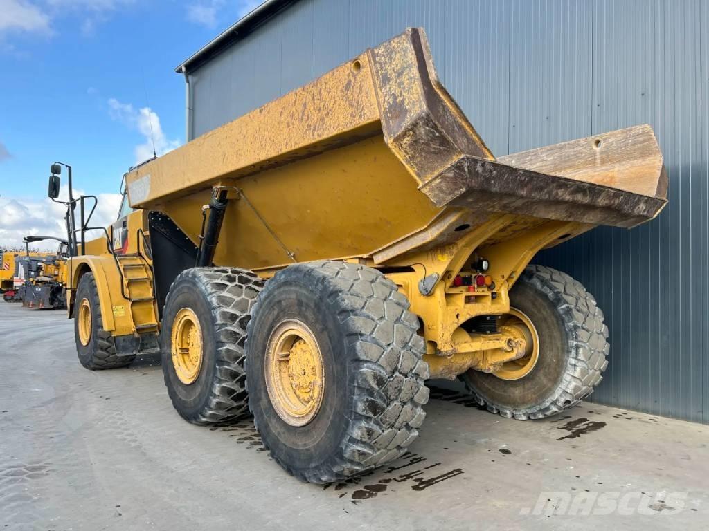 CAT 735 | 735B Liigendraamiga pinnaseveokid
