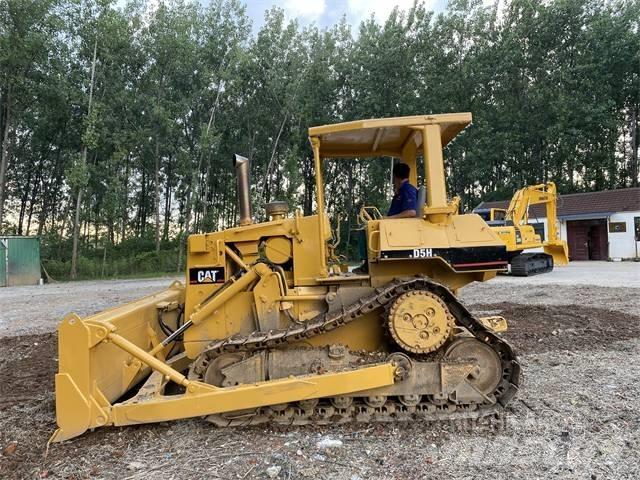 CAT D5H Buldooserid