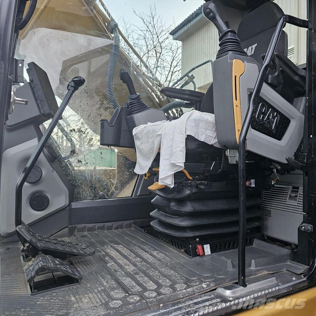 CAT 320 Rototilt Roomikekskavaatorid