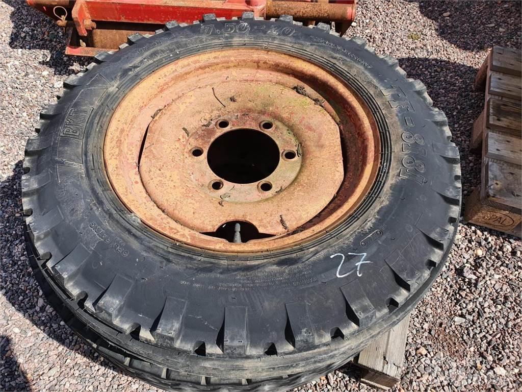 BKT 7.5-20 Rehvid, rattad ja veljed