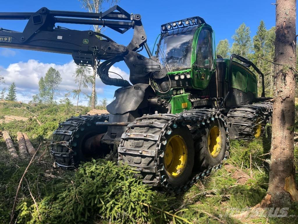 John Deere 1270 E Harvesterid