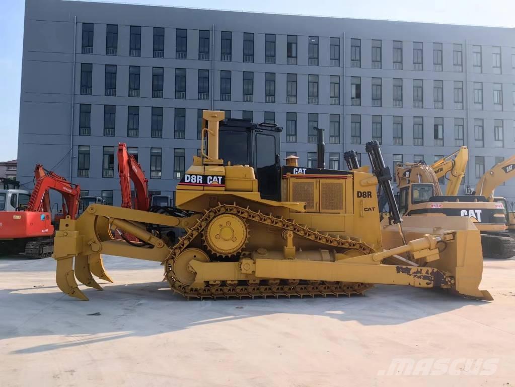 CAT D8R Buldooserid