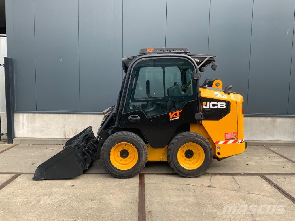 JCB 155 Kompaktlaadurid