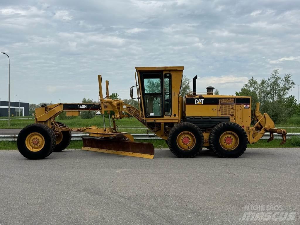 CAT 140H Greiderid