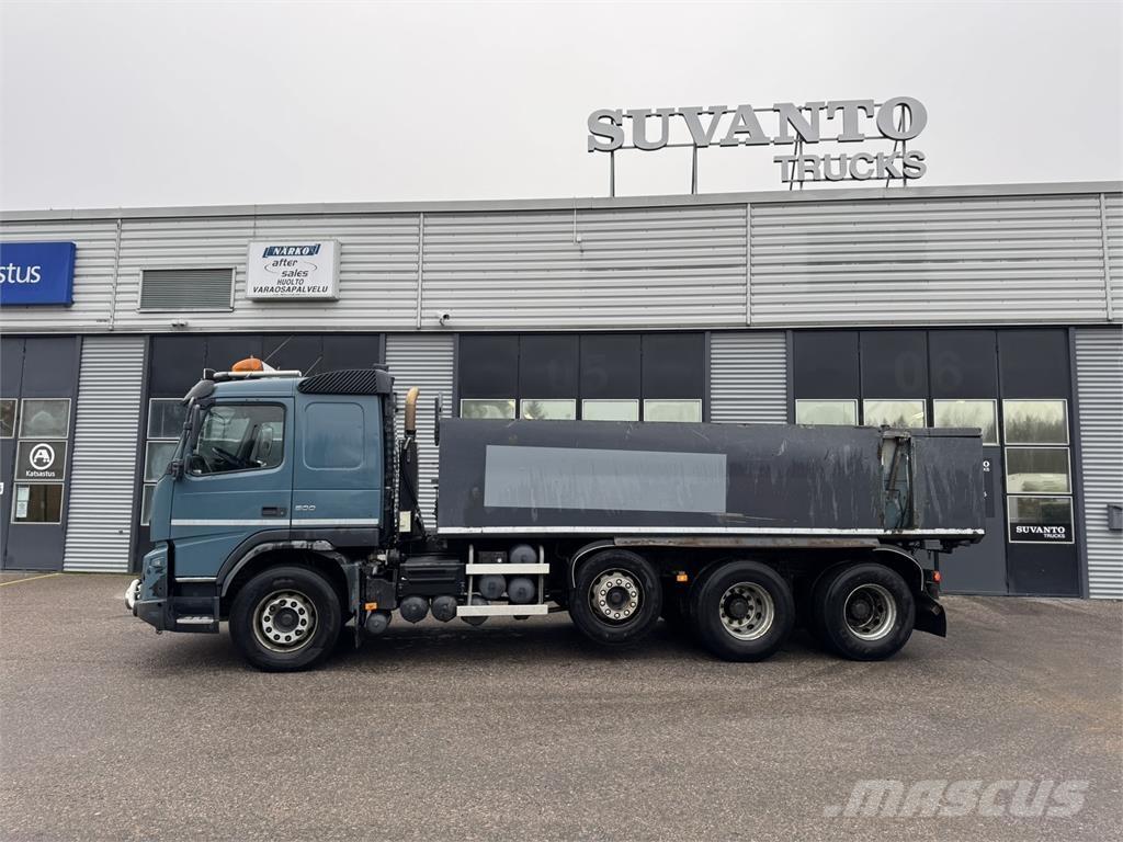 Volvo FMX 8x4 Kallurid
