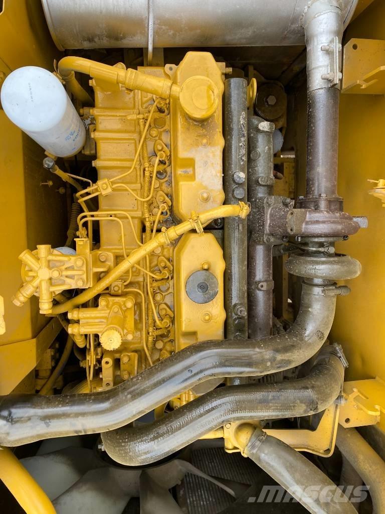 CAT 320 C Roomikekskavaatorid