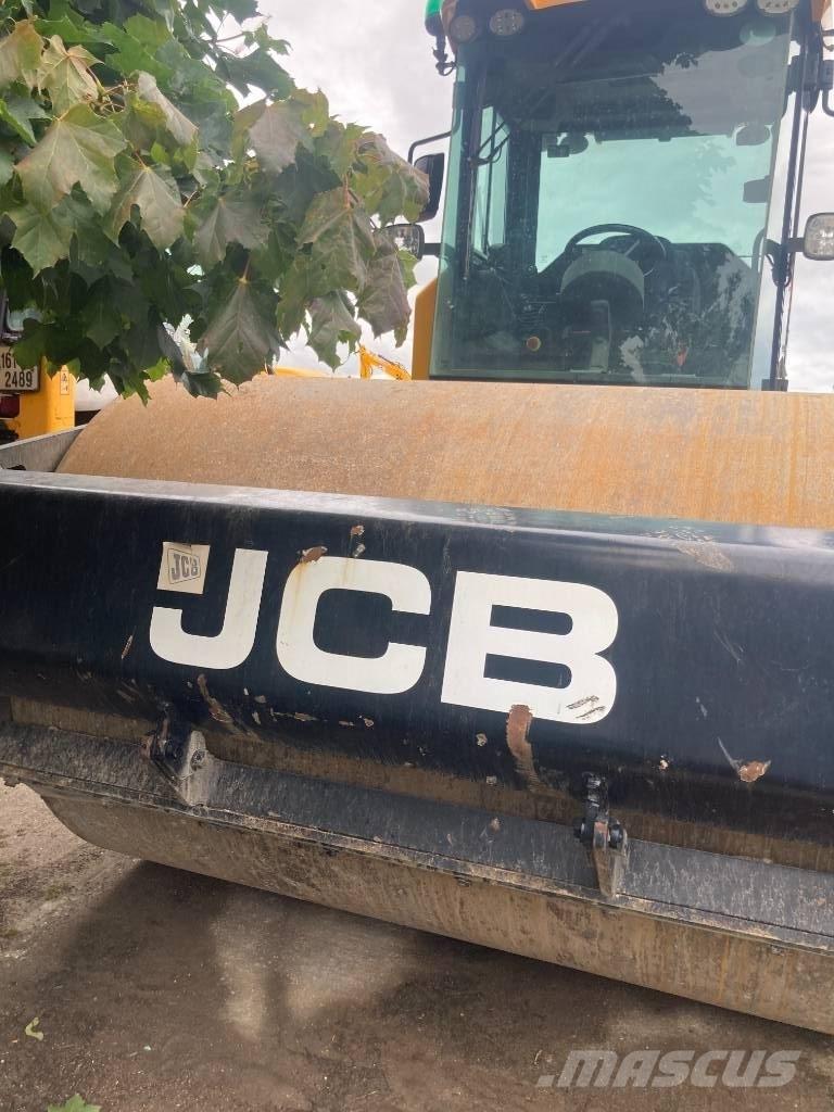 JCB VM137 2015 Ühe trumliga rullid