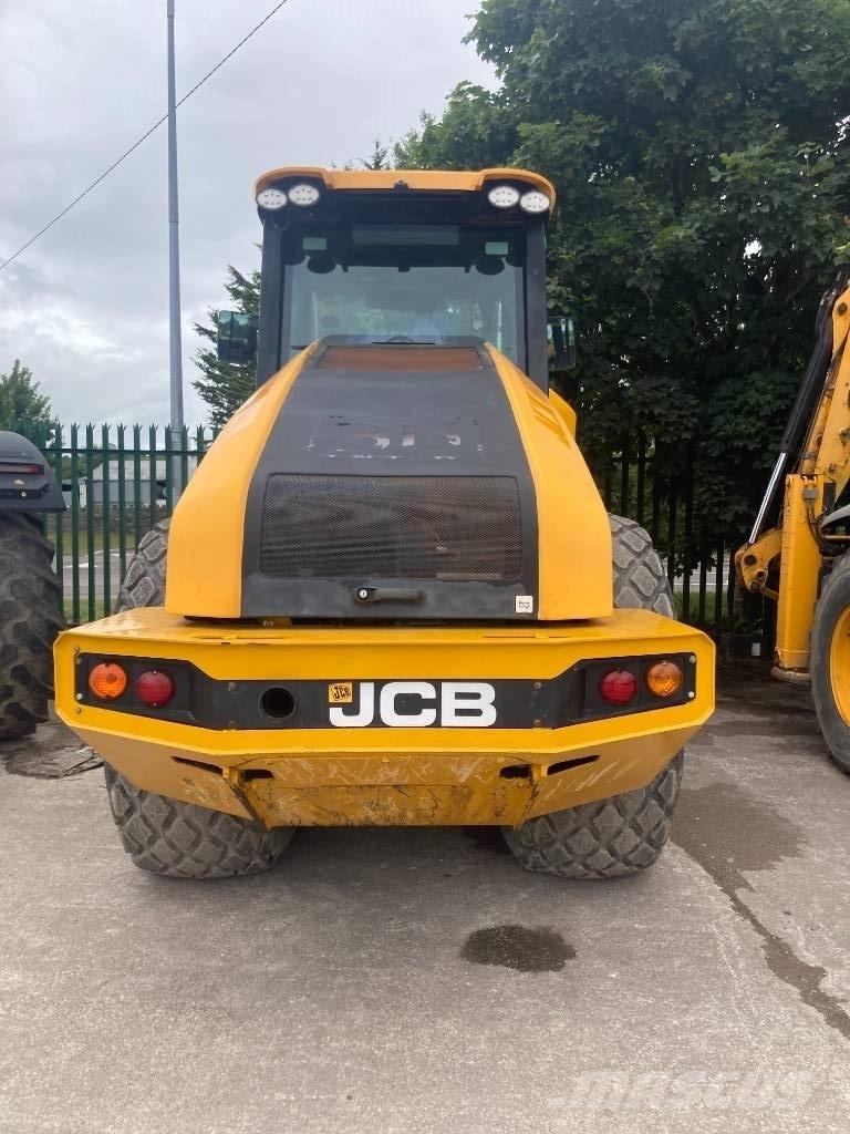 JCB VM137 2015 Ühe trumliga rullid