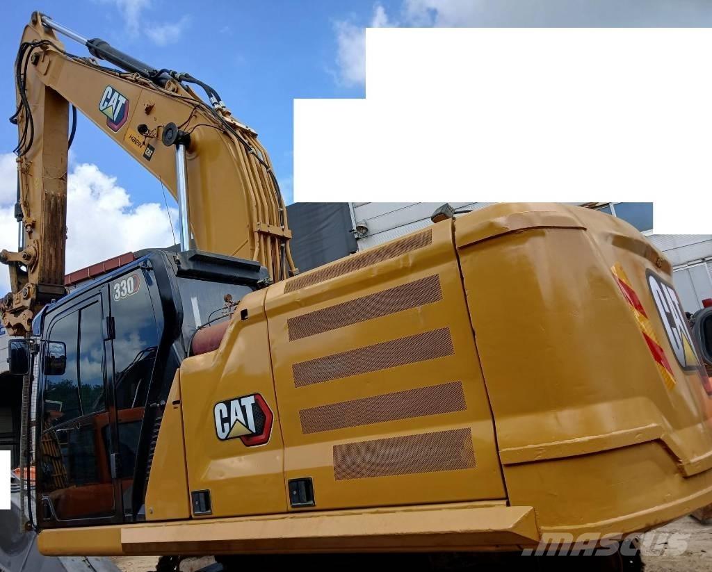 CAT 330 Roomikekskavaatorid