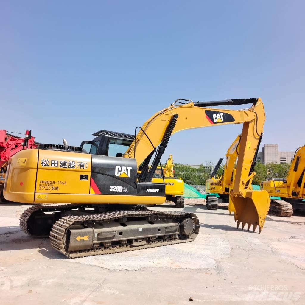 CAT 320 D Roomikekskavaatorid