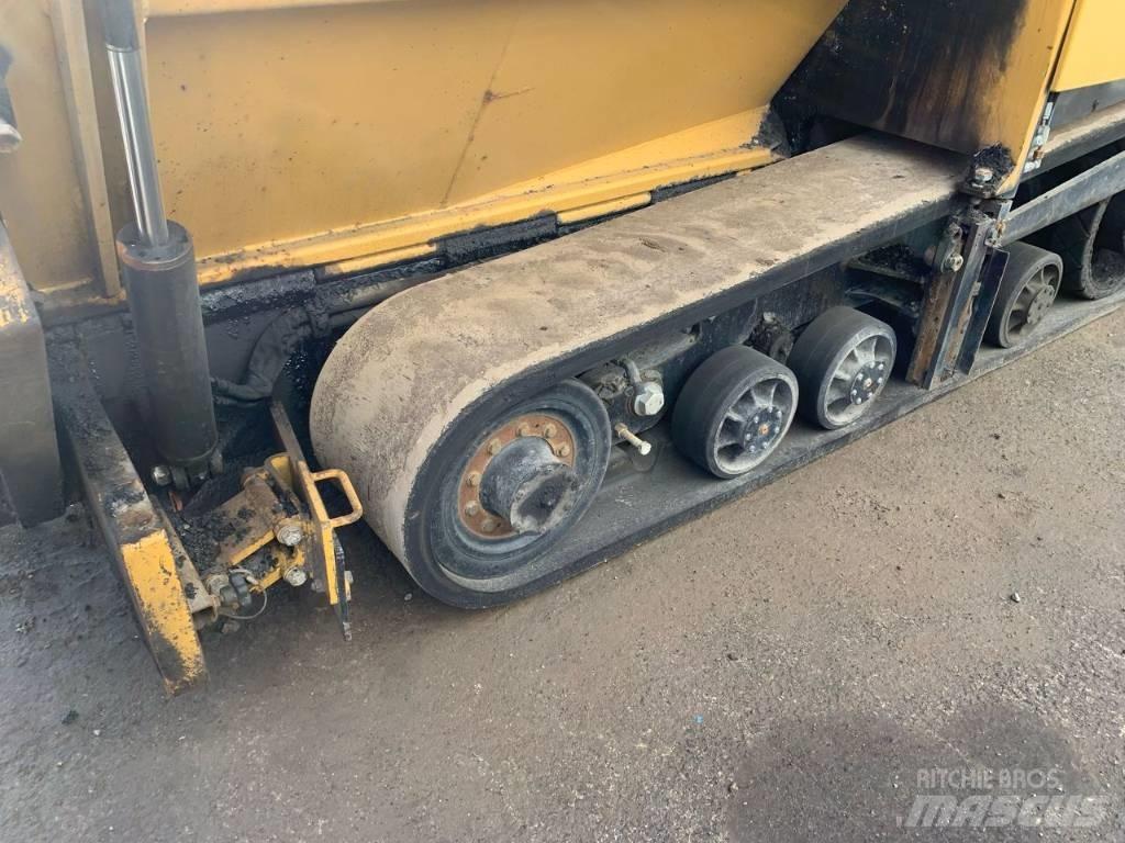 CAT AP355F Asfaldilaoturid