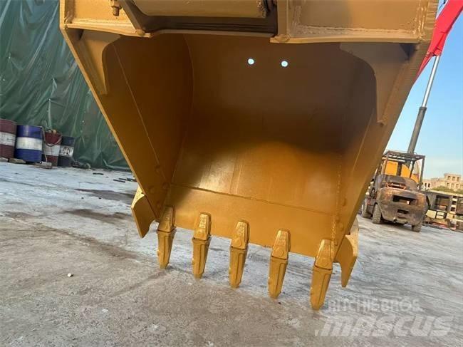 CAT 320 B Roomikekskavaatorid