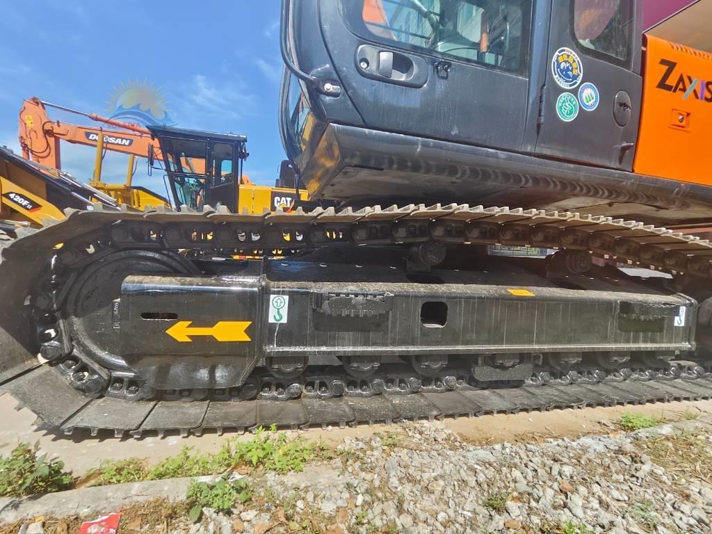 Hitachi ZX 130 Roomikekskavaatorid