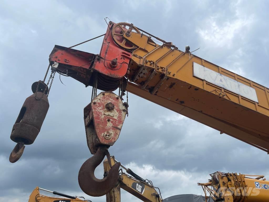 Kato NK 500 Maastikutõstukid