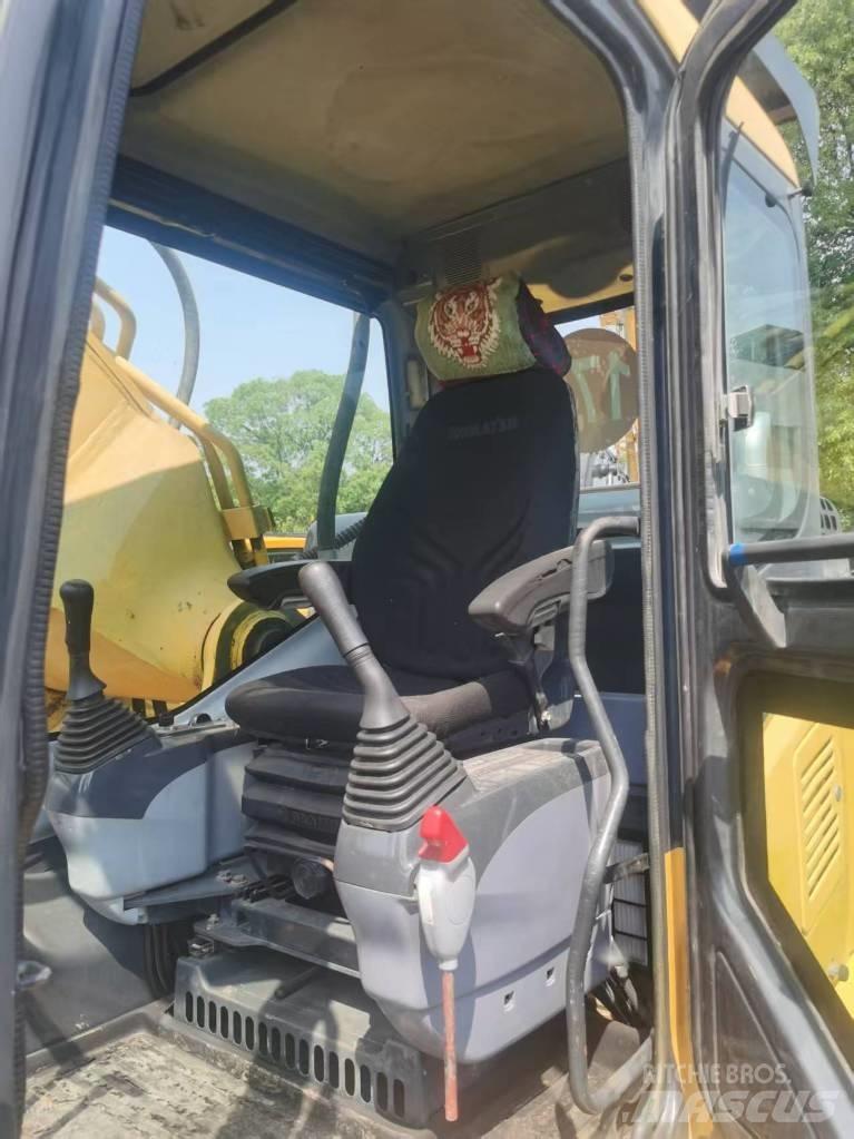 Komatsu PC 400-7 Roomikekskavaatorid