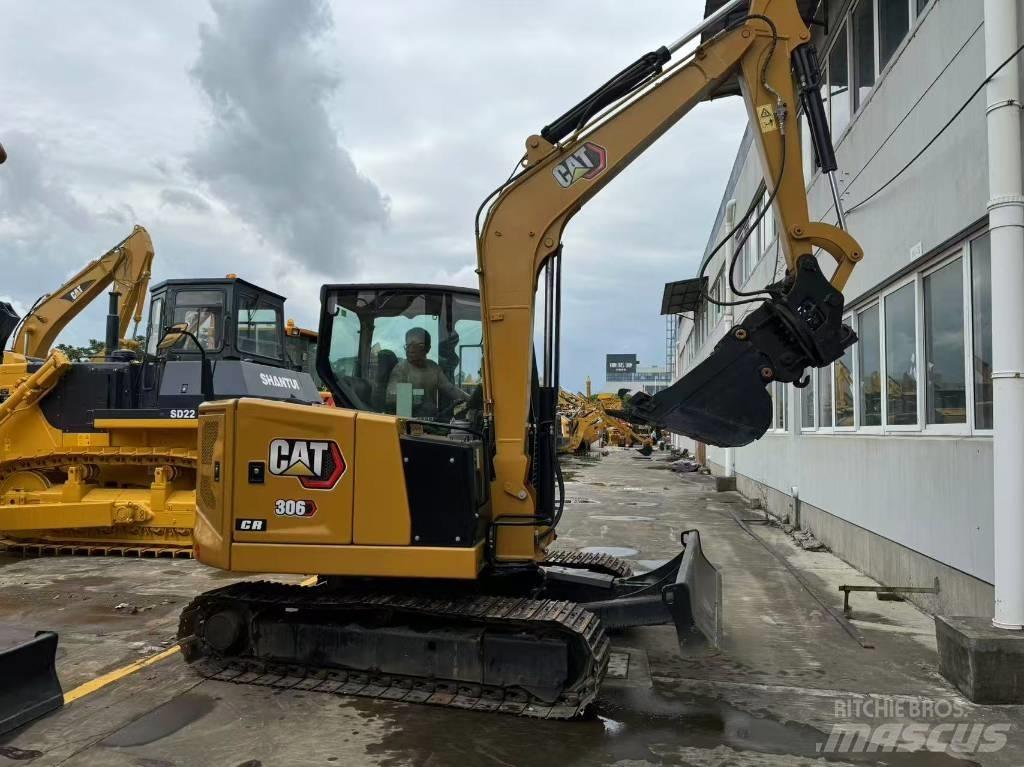 CAT 306 Roomikekskavaatorid