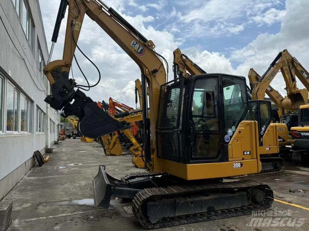 CAT 306 Roomikekskavaatorid