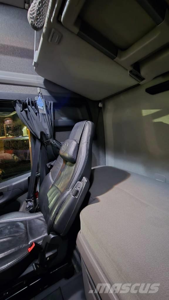 Scania S 580 Sadulveokid