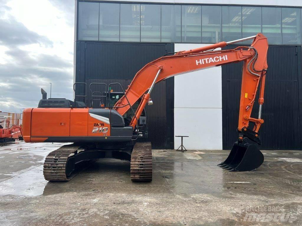 Hitachi ZX 210 LC Roomikekskavaatorid