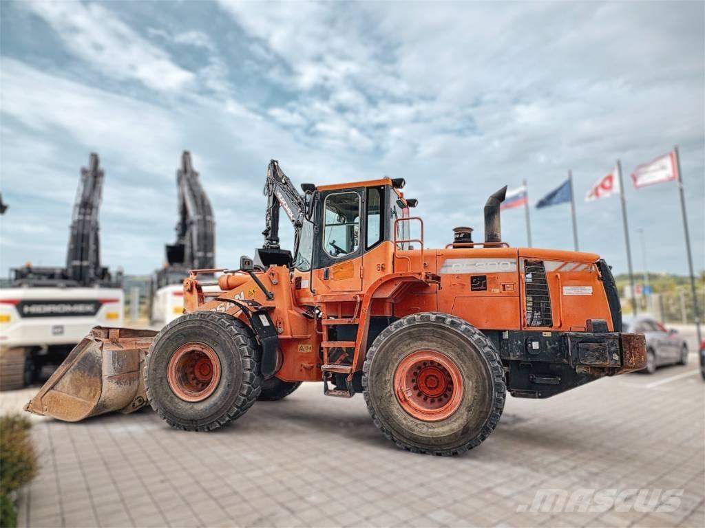 Doosan DL 300 Rataslaadurid
