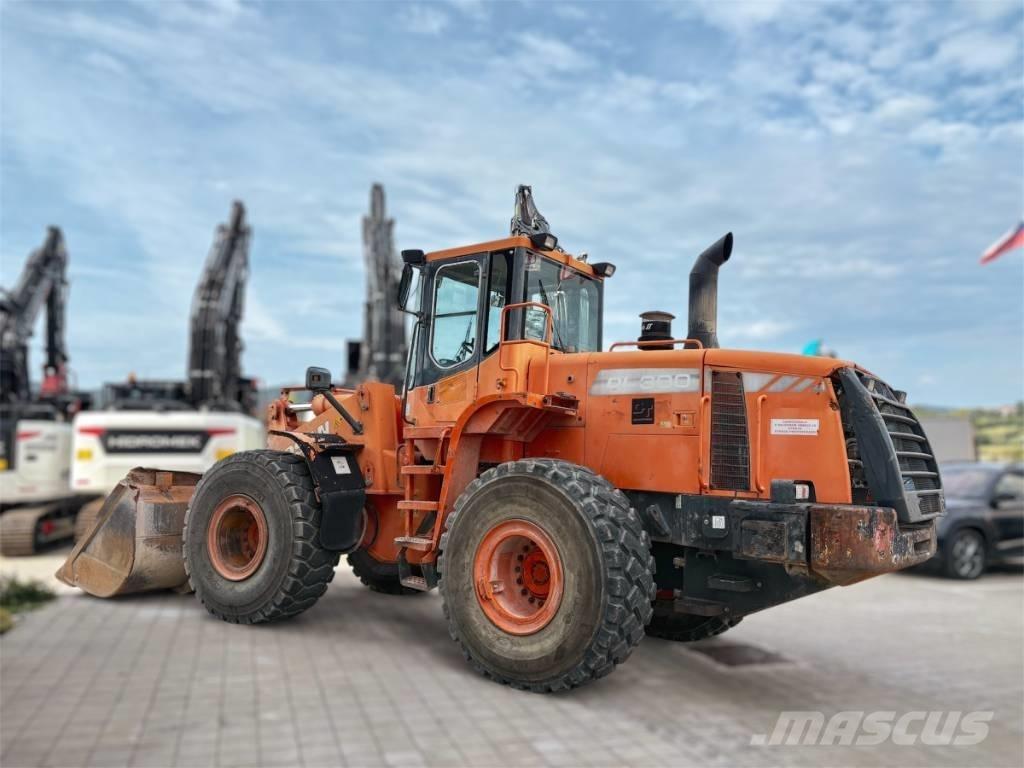 Doosan DL 300 Rataslaadurid