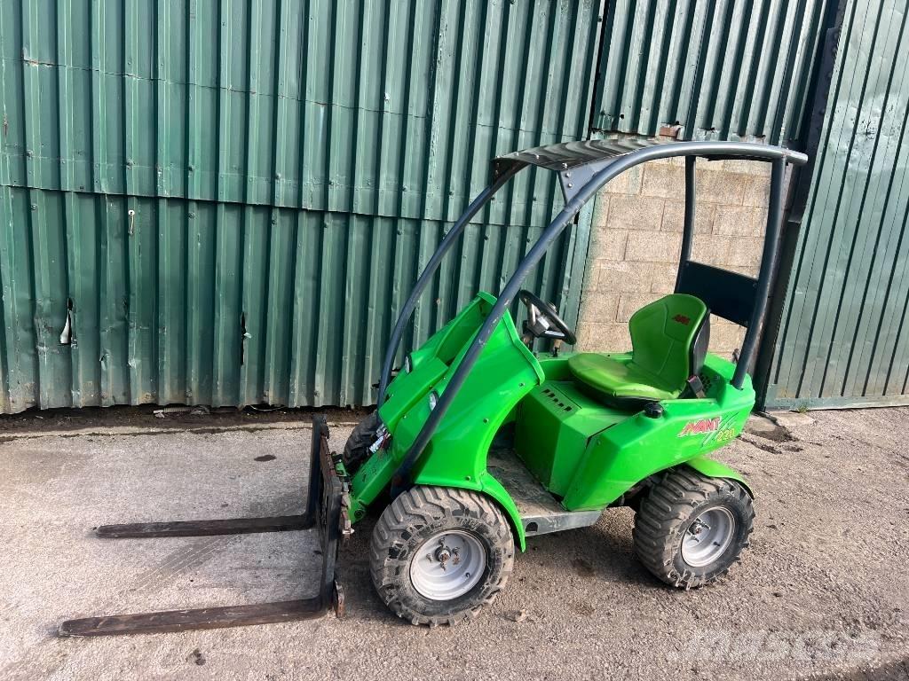 Avant 220 Rataslaadurid