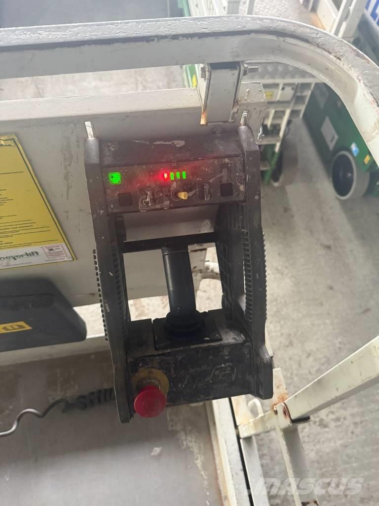 JLG 2646 ES Käärtõstukid