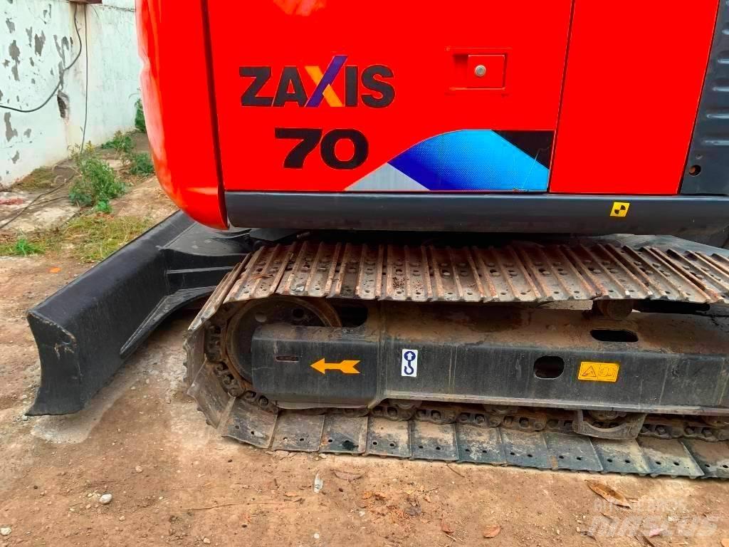 Hitachi Zaxis 70 Roomikekskavaatorid