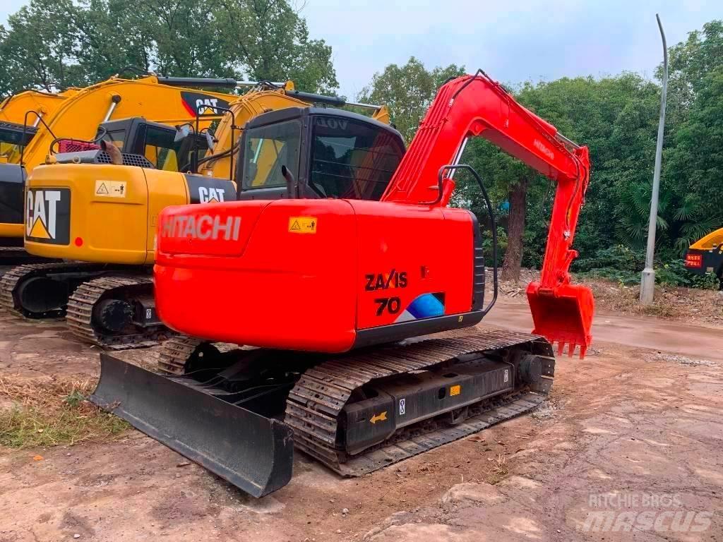 Hitachi Zaxis 70 Roomikekskavaatorid